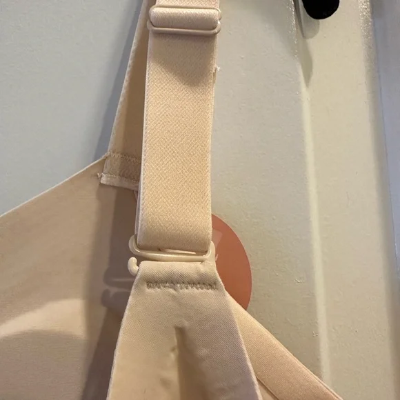 NEW w/ TAGS SHAPERMINT Convertible Seamless Wireless Bra XXL. Smoke free home. - Picture 6 of 8